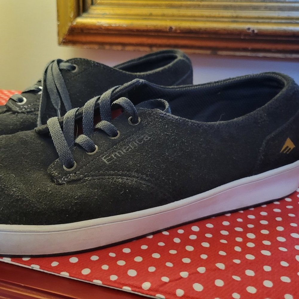 Emerica black suede casual tennis shoes 11.5 mens